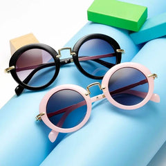 BEAUTIFUL CHIC SUNGLASSES