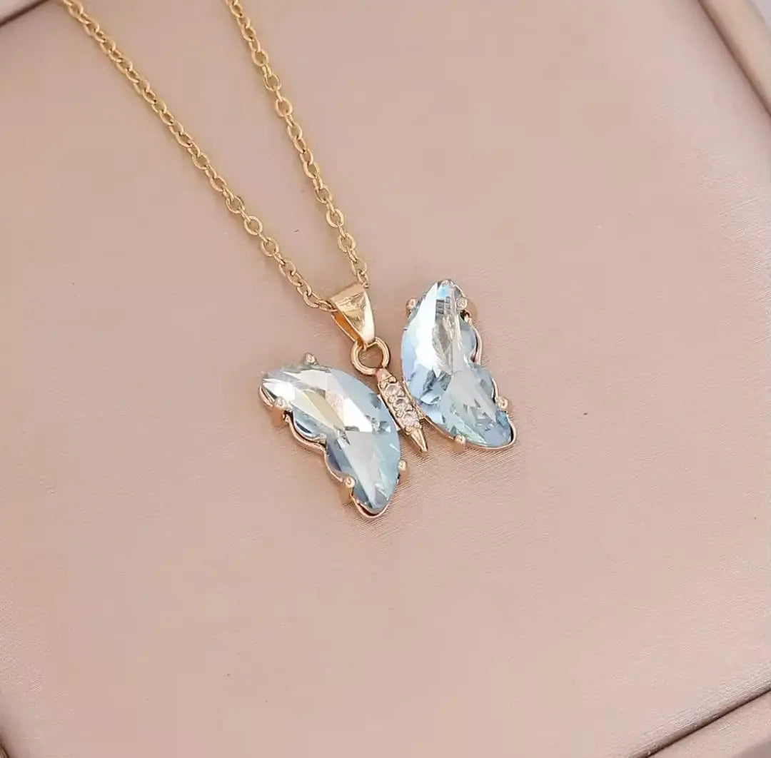 AESTHETIC BUTTERFLY CHARM Sparkles