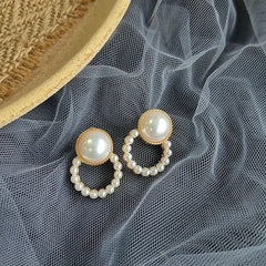 VINTAGE PEARL STUD EARRINGS SPARKLES