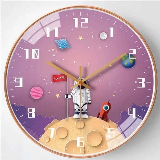 CLASSIC ASTRONAUT CLOCK SPARKLES