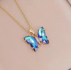 AESTHETIC BUTTERFLY CHARM Sparkles