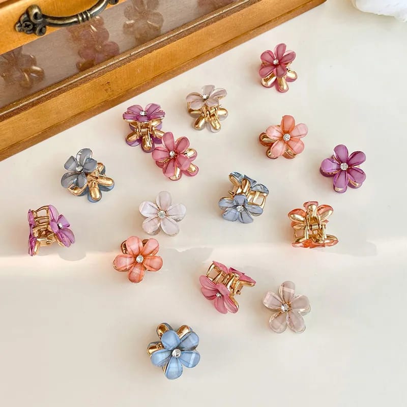 TINY FLORAL CLAW CLIP SPARKLES