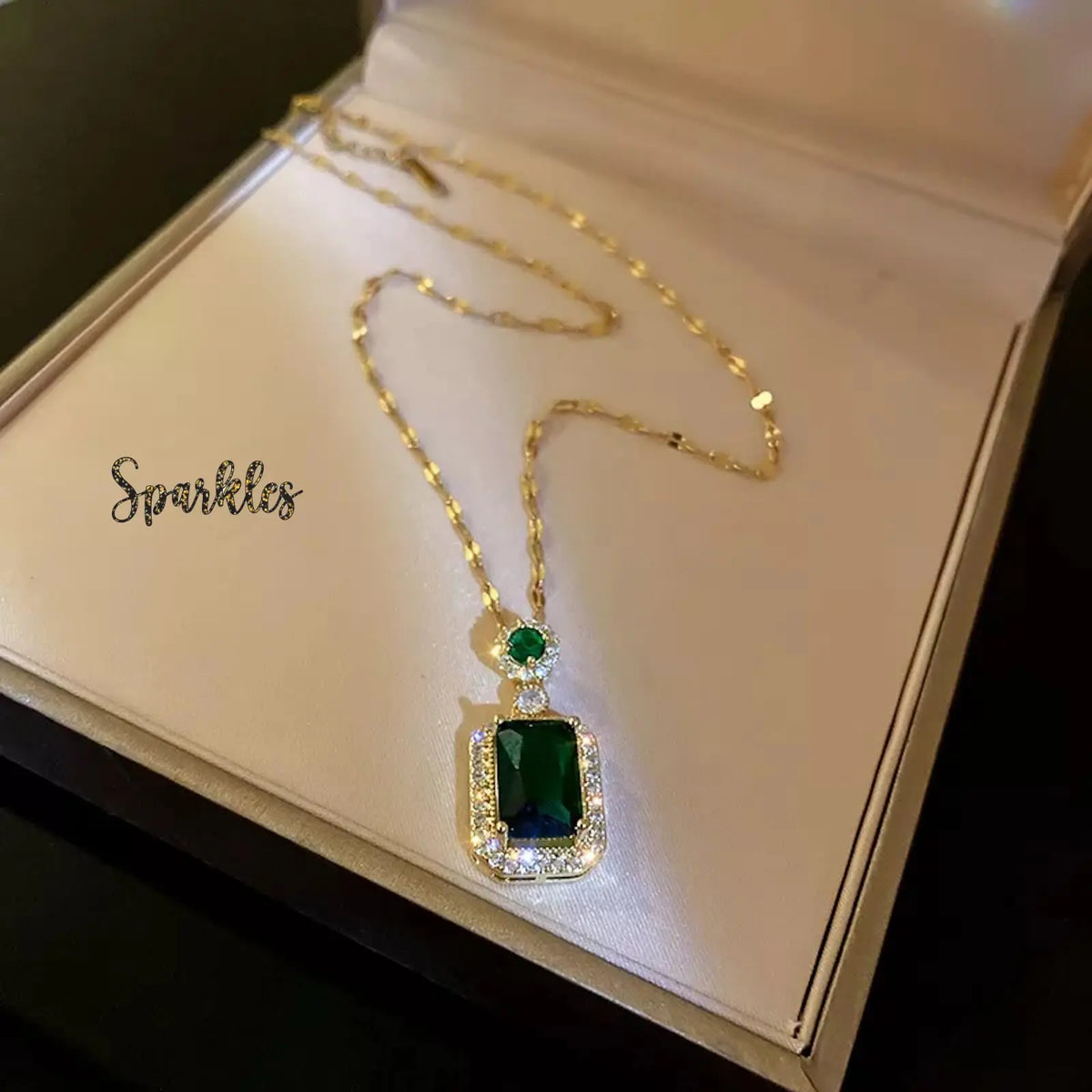 EMERALD CUBE PENDANT CHAIN SPARKLES