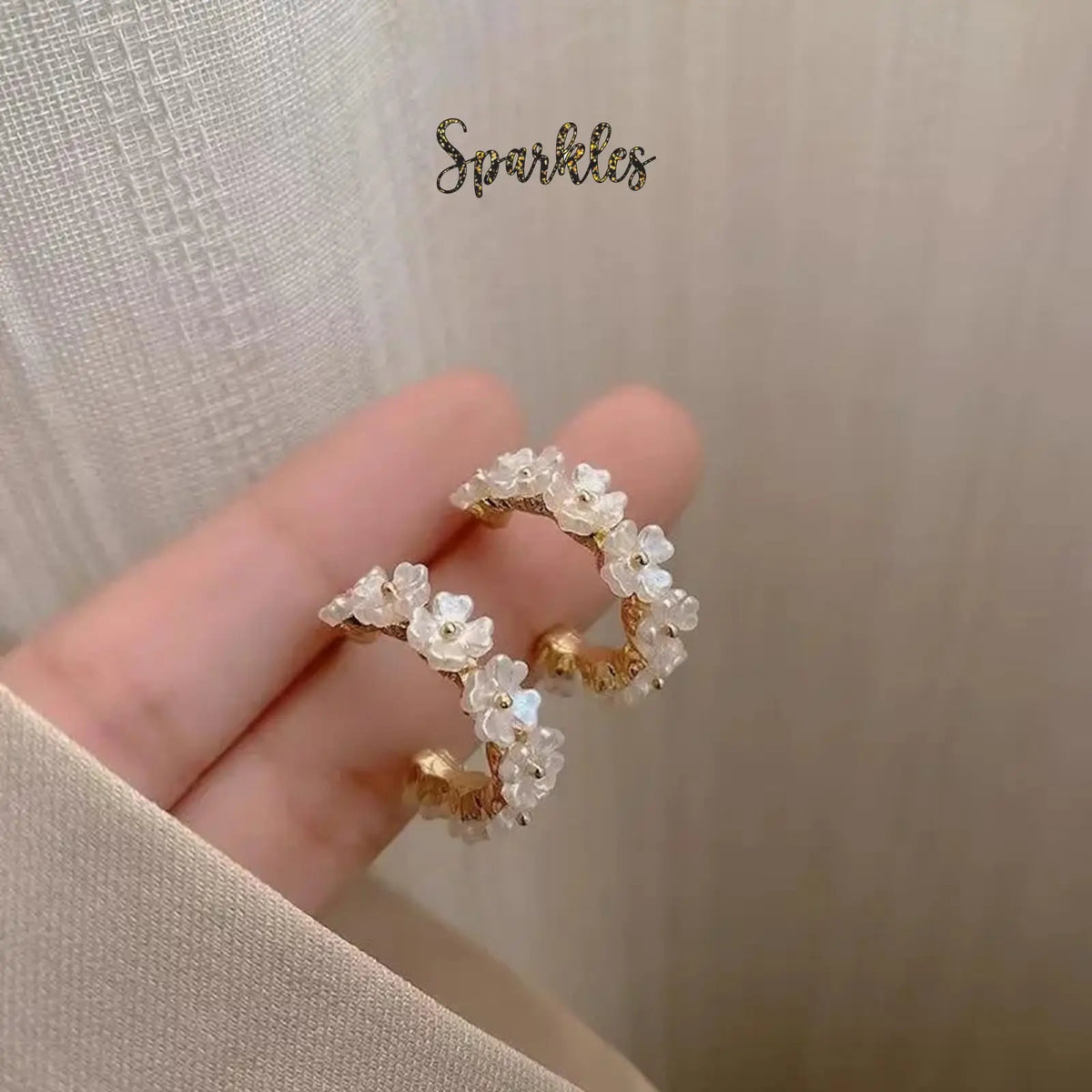 FLORAL HOOP EARRINGS SPARKLES