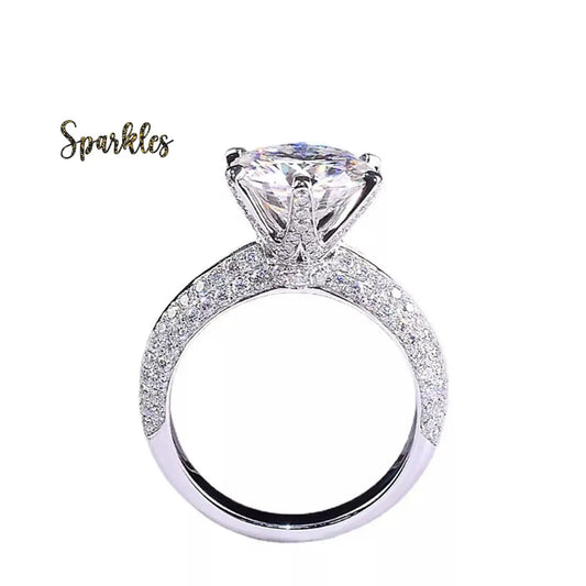 CLASSIC RHINESTONE RING SPARKLES